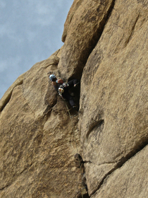 Joshua Tree Illusion Dweller pulling over roof 2011 climb